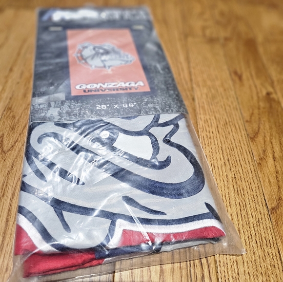 Gonzaga Flag NEW 28"x44" Large - Picture 2 of 6
